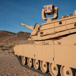 Tanque M1 Abrams con el sistema ATLAS en las maniobras Project Convergence 2022.