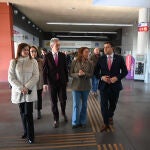 La consejera María González Corral visita la Estación de Autobuses de Ávila, junto al presidente de la Diputación Carlos García, el delegado territorial, José Franciso Hernández, entre otras personalidades