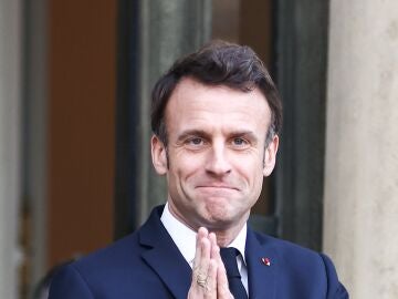 Macron elude el voto en la Asamblea Nacional para aprobar reforma de pensiones ante la falta de apoyos