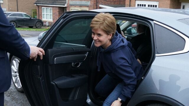 La primera ministra escocesa, Nicola Sturgeon, tras anunciar su dimisión
