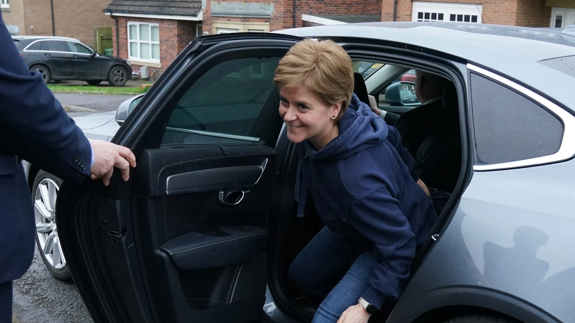 La primera ministra escocesa, Nicola Sturgeon, tras anunciar su dimisión
