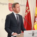 El Gobierno murciano acusa al Ejecutivo central de gestionar "sin transparencia" y "con soberbia" los fondos europeos