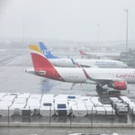  Imagen del aeropuerto Adolfo Suarez Madrid Barajas con aviones de Iberia y AirEuropa