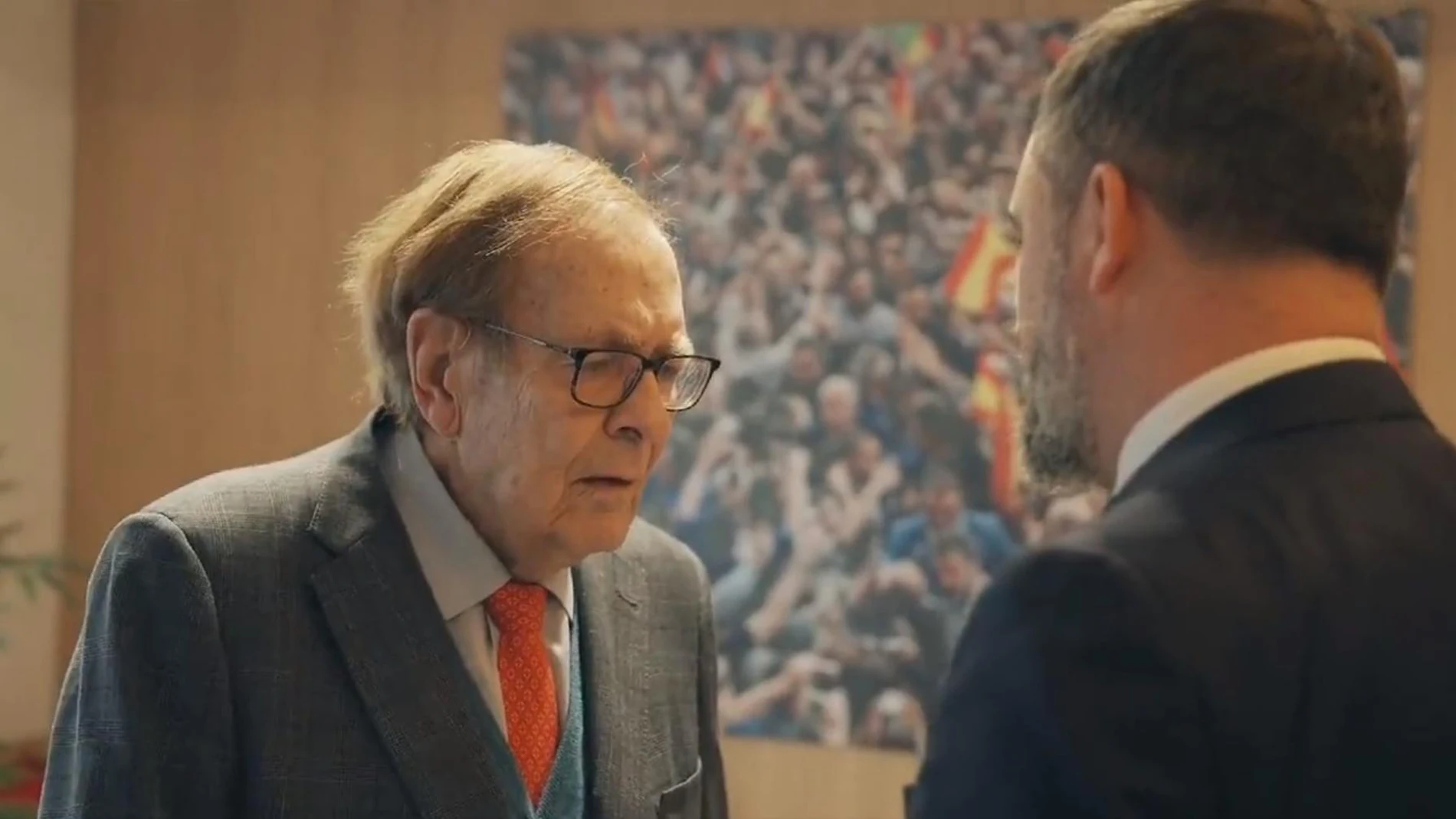 Ramón Tamames y Santiago Abascal en el video con el que Vox promociona la moción de censura
