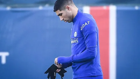 Achraf Hakimi, en un entrenamiento del PSG