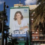 Catalá despliega el mayor cartel electoral que se ha visto en la ciudad de Valencia