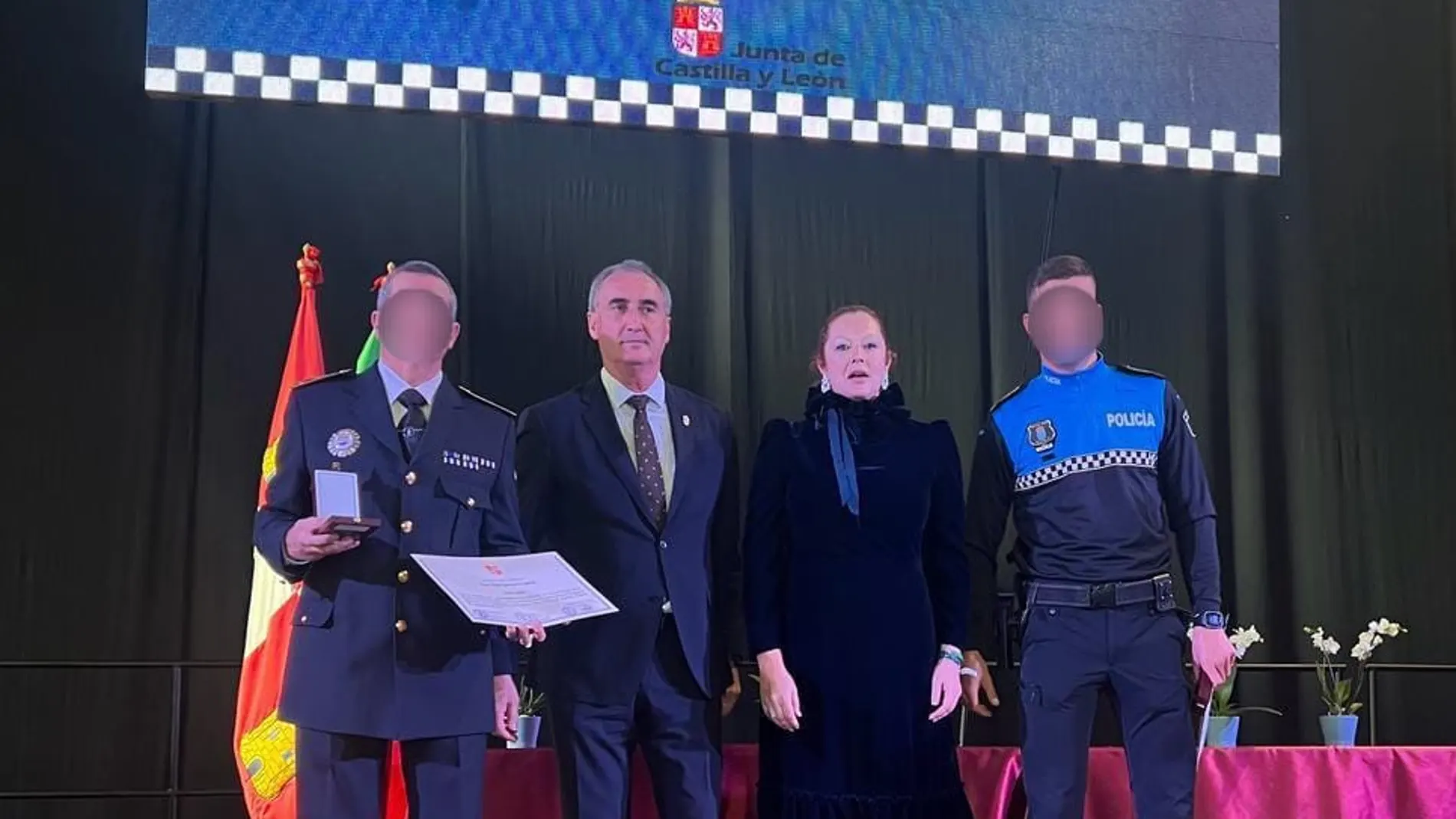 El candidado del PP José Mazarías en la entrega de Medallas del Mérito a la Policía Local