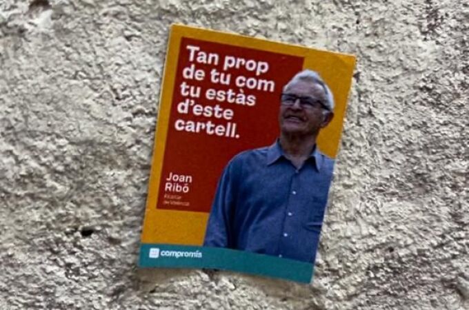 Joan Ribó opta por carteles electorales "mini" ante la guerra por lonas XXL de PP y PSPV