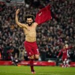 Salah celebra uno de sus goles al United