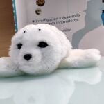 VÍDEO.- 'Nuka', la foca-robot que ayuda a las personas con alzheimer