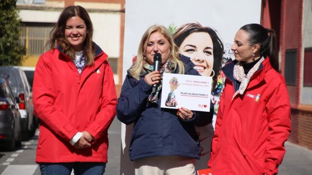 De izquierda a derecha, Sandra Gómez, Pilar Calabuig y Nuria Llopis