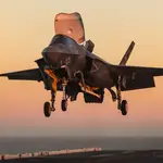 El F-35 se convierte en el caza estándar de la OTAN y se extiende por Asia