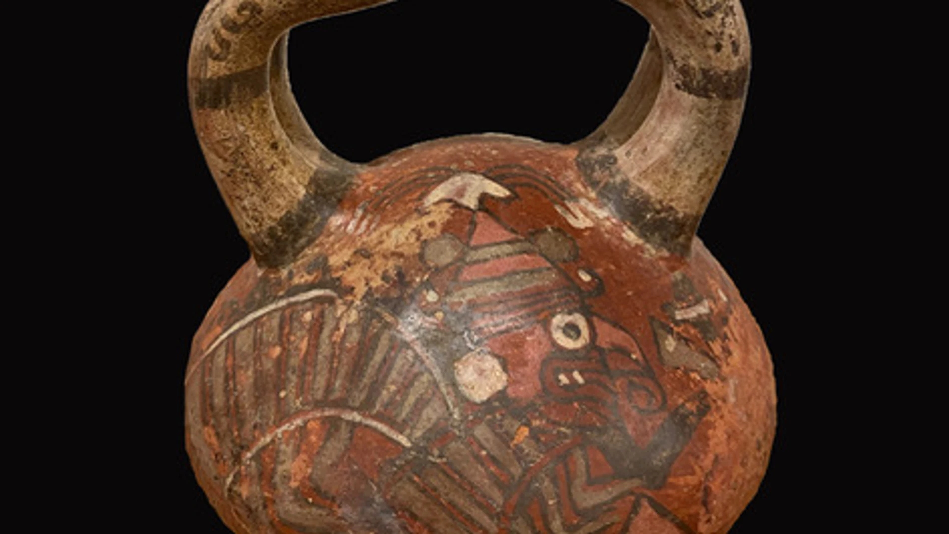 Vasija de cerámica de la región moche del norte de Perú con pigmentos y técnicas de decoración de influencia wari.