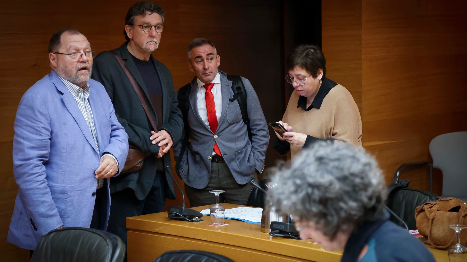El diputado del PP, Miguel Barrachina, hoy la Comisión de Medio Ambiente de Les Corts