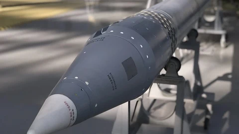 Ucrania estaría fabricando sus propios misiles guiados con más alcance que los HIMARS y alto poder destructivo