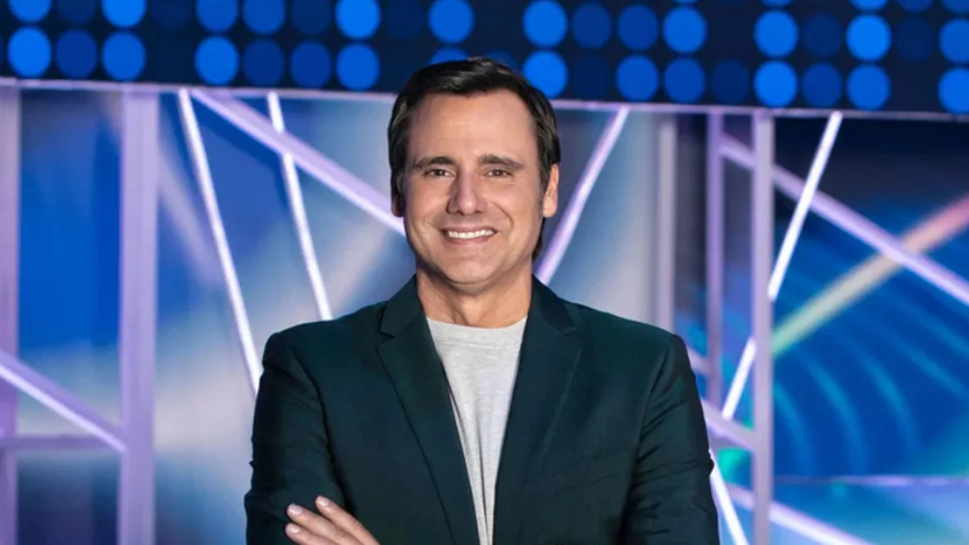 Ion Aramendi presentador de Mediaset