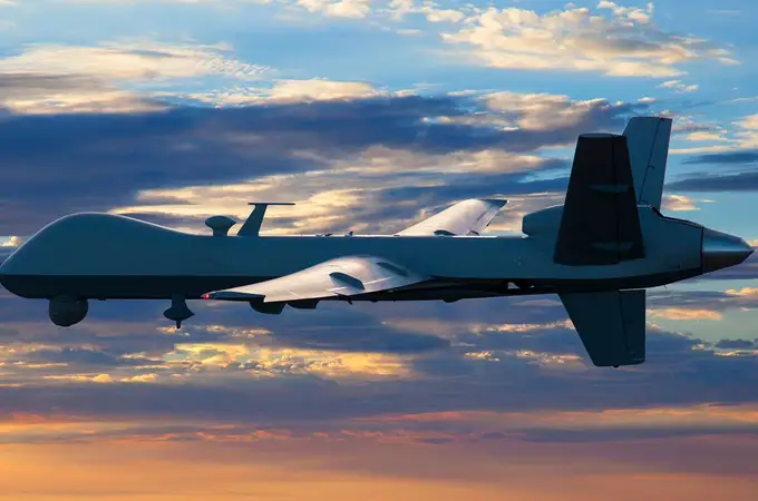  Un caza de combate ruso impacta contra un dron de Estados Unidos durante una maniobra en el mar Negro 