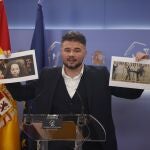 El portavoz de ERC en el Congreso, Gabriel Rufián durante la rueda de prensa previa a la reunión de la Junta de Portavoces, este martes en el Congreso.