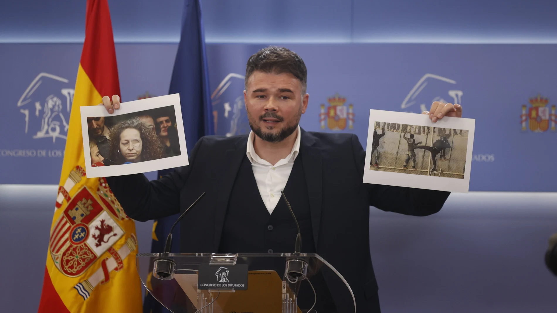 El portavoz de ERC en el Congreso, Gabriel Rufián durante la rueda de prensa previa a la reunión de la Junta de Portavoces, este martes en el Congreso.
