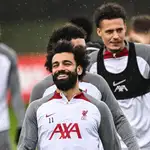 Mohamed Salah, en el entrenamiento del Liverpool antes de viajar a Madrid