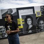 Cartel de Marielle Franco instalado por Amnistía Internacional en Río de Janeiro