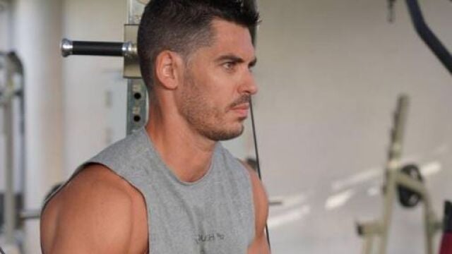 Doctor Carlos Rubí, pareja de Carla Barber