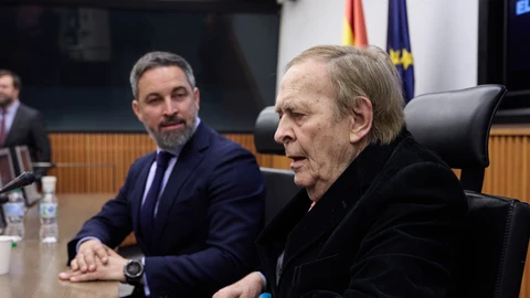 Abascal y Tamames comparecen para dar detalles sobre la moción de censura
