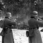  Miembros del Heer, el ejército de la Wehrmacht, ejecutan a 56 judíos cerca de Cracovia
