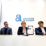 La oposición pide un pleno extraordinario en la Diputación de Alicante para cesar a los dos diputados que han dejado CS