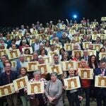 El Ayuntamiento de Sevilla homenajea a los 430 empleados municipales jubilados
