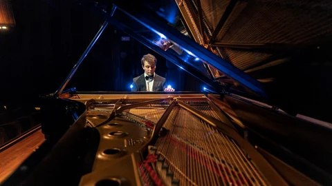 Raúl Canosa, pianista de 26 años, ha actuado en orquestas de Argentina y España