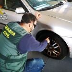 Sucesos.- Detenido el sospechoso de pinchar cerca de un centenar de ruedas de 40 vehículos en Las Torres de Cotillas