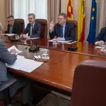 El president de la Generalitat, Ximo Puig, se reúne con representantes de la patronal cerámica Ascer y de ANFFECC