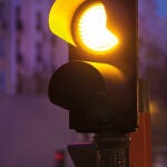La mayoría de los usuarios están convencidos de que pasar el semáforo en ámbar no es motivo de multa... pero se equivocan