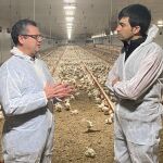 El consejero de Agricultura, Ganadería y Desarrollo Rural, Gerardo Dueñas, visita las instalaciones de la explotación Agroganadera Martivaz en Berlanda de Duero (Soria)