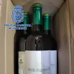 La Policía Nacional ha desmantelado un punto de distribución y venta de vino verdejo falsificado