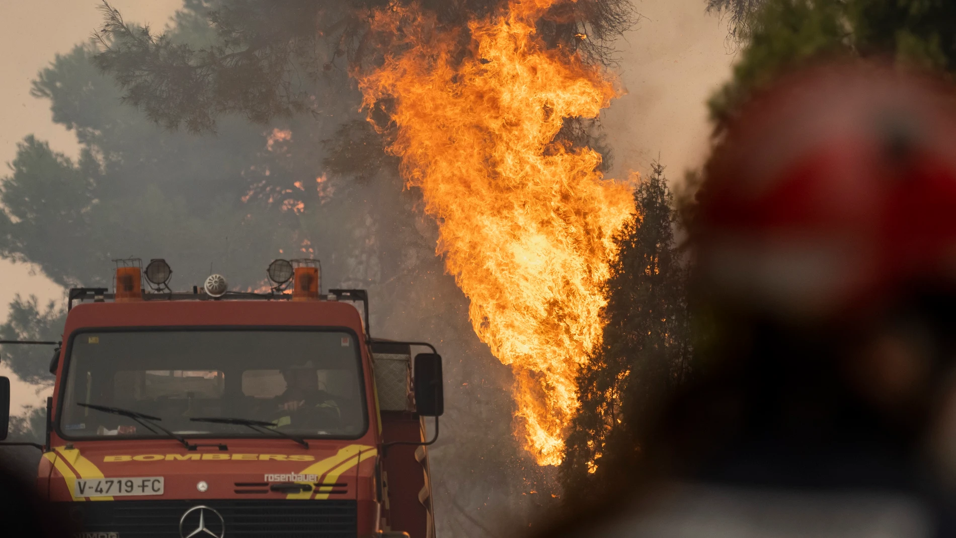 VÍDEO: Incendios.- El incendio de Villanueva de Viver avanza "más rápido" de lo previsto tras calcinar 4.000 hectáreas