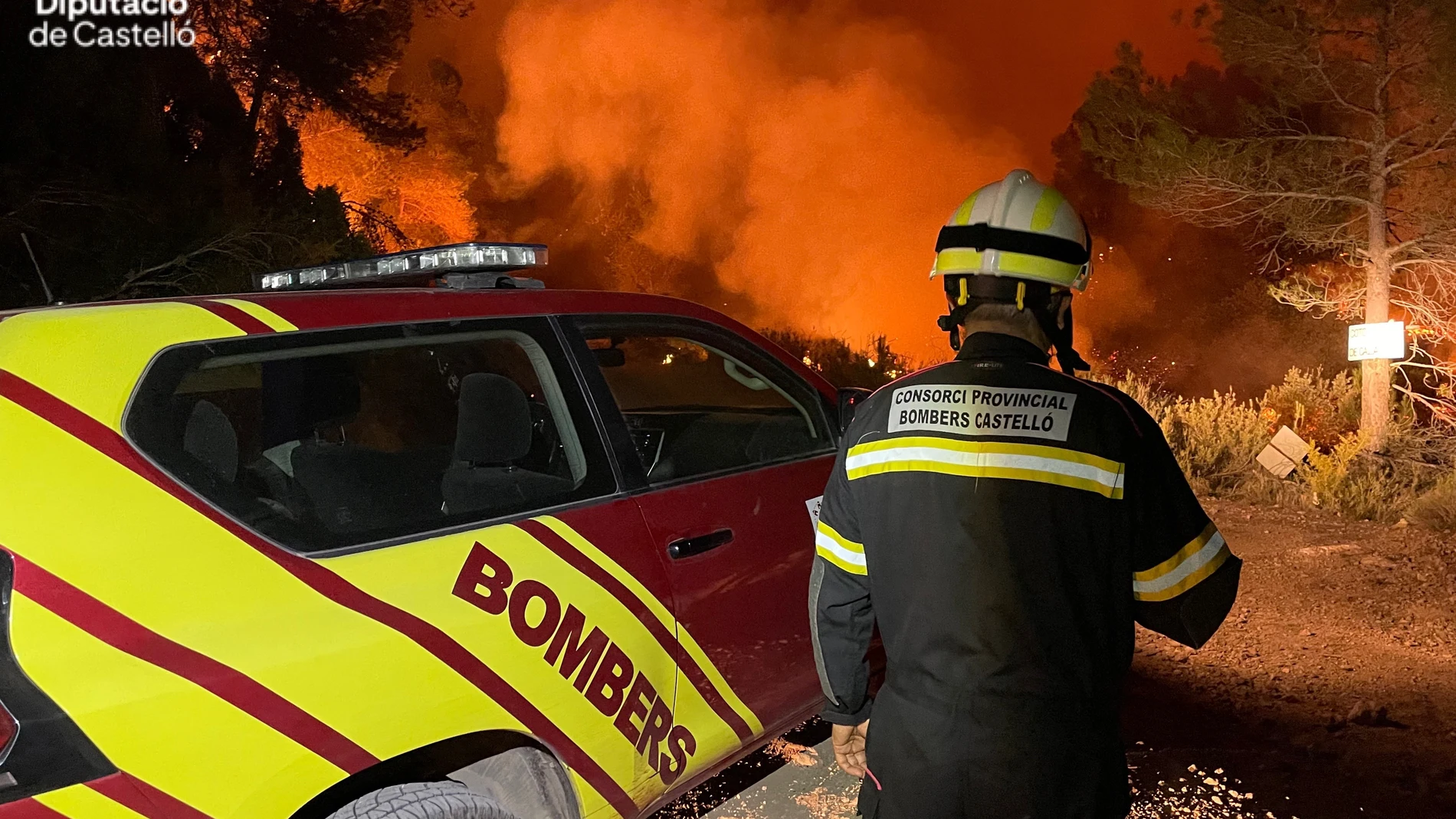 Incendios.- Las altas temperaturas y el viento de poniente complicarán de nuevo los trabajos del incendio de Castellón