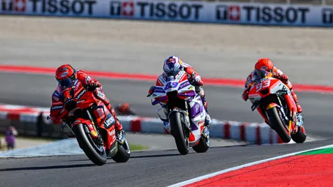 Bagnaia, Jorge Martín y Márquez, el podio de la primera Sprint de la historia