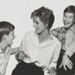 Diana de Gales, Lady Di, con sus hijos los príncipes Harry y William