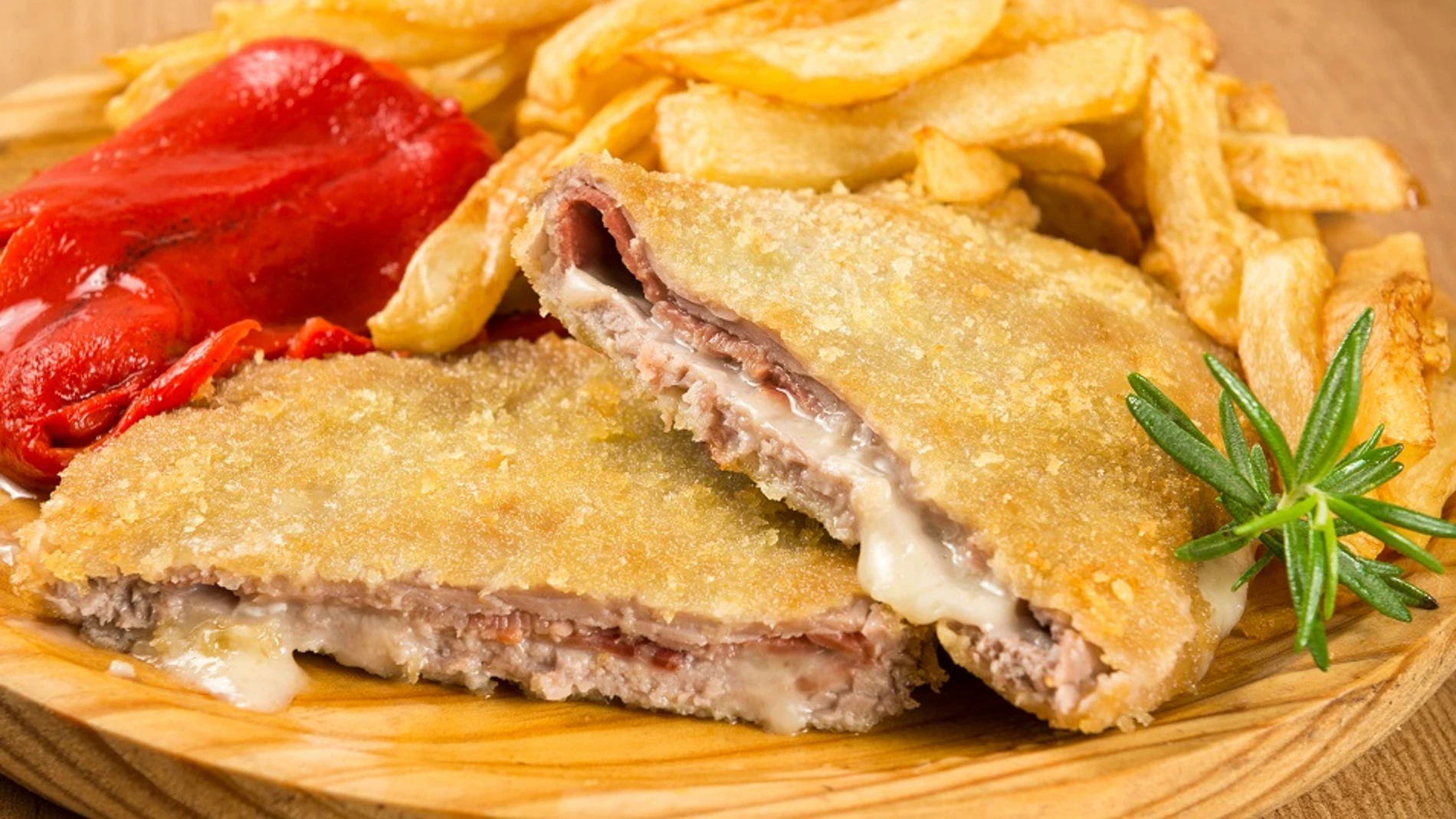 El cachopo es uno de los platos más pedidos a domicilio