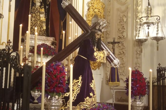 Sagrados titulares de la Cofradía de Nuestro Padre Jesús Nazareno Titulado El Rico y María Santísima del Amor de Málaga