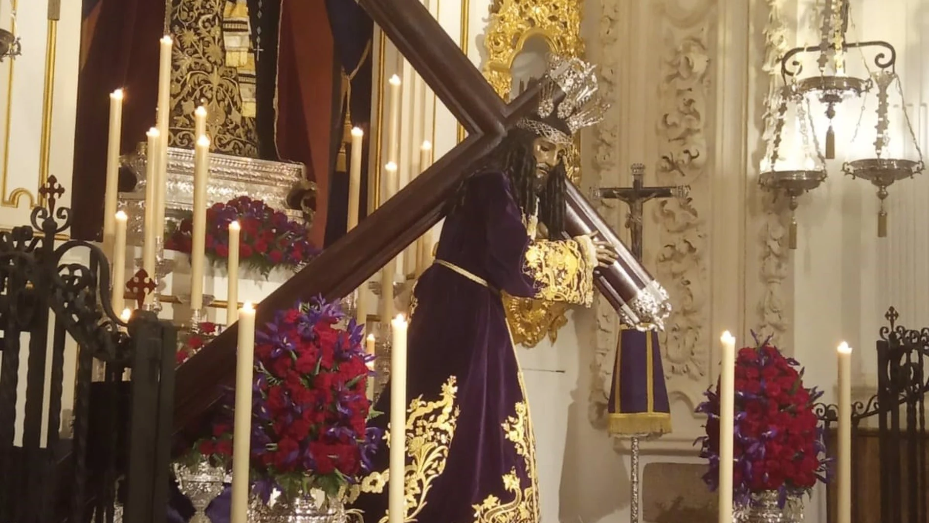 Sagrados titulares de la Cofradía de Nuestro Padre Jesús Nazareno Titulado El Rico y María Santísima del Amor de Málaga