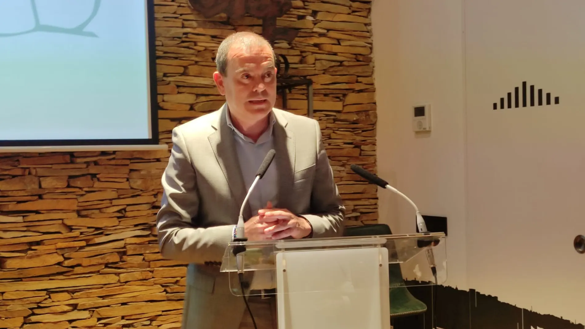 El presidente de la Diputación de Zamora, Francisco José Requejo, presenta en Madrid ‘Zamora Destino Vital’