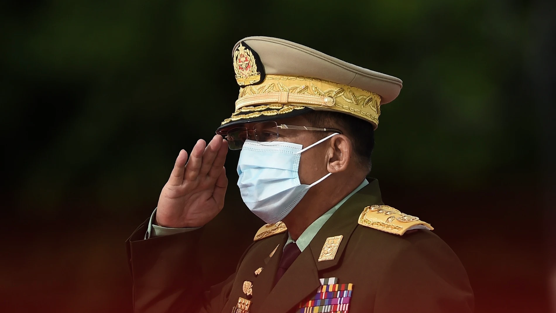 Un alto cargo de la junta militar de Birmania