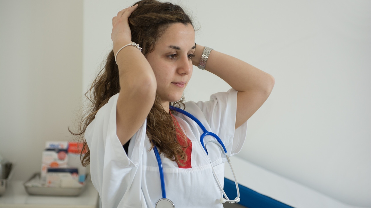 ¡Alerta Sanitaria! SATSE Exige a Sanidad Priorizar la Salud Mental de las Enfermeras: Un Llamamiento Urgente