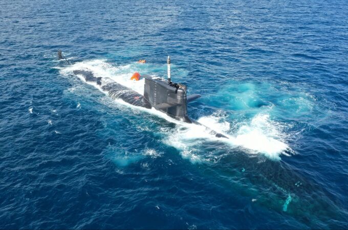 El submarino S-81 Isaac Peral realiza con éxito su primera inmersión estática