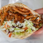 Cinco países europeos registran un brote de salmonelosis desde 2017 ligado a la carne de kebab, según ECDC