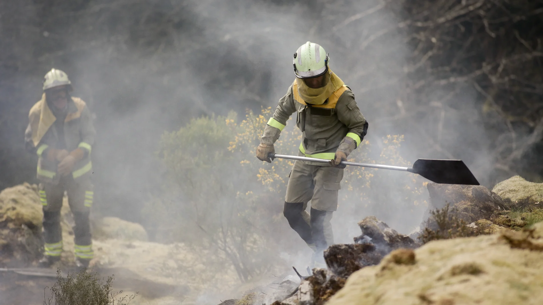 VÍDEO: Incendios.- Extinguido el fuego de Baleira (Lugo) que arrasó 1.400 hectáreas, 1.100 de monte raso