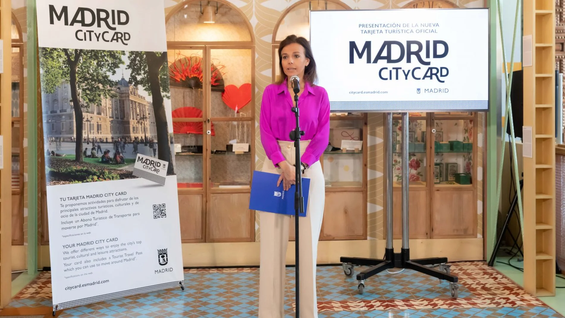 La consejera delegada de Turismo, Almudena Maíllo, durante la presentación del abono